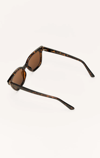 High Tide Polarized Sunglasses in Brown Tort