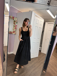 Farah Dress in Black