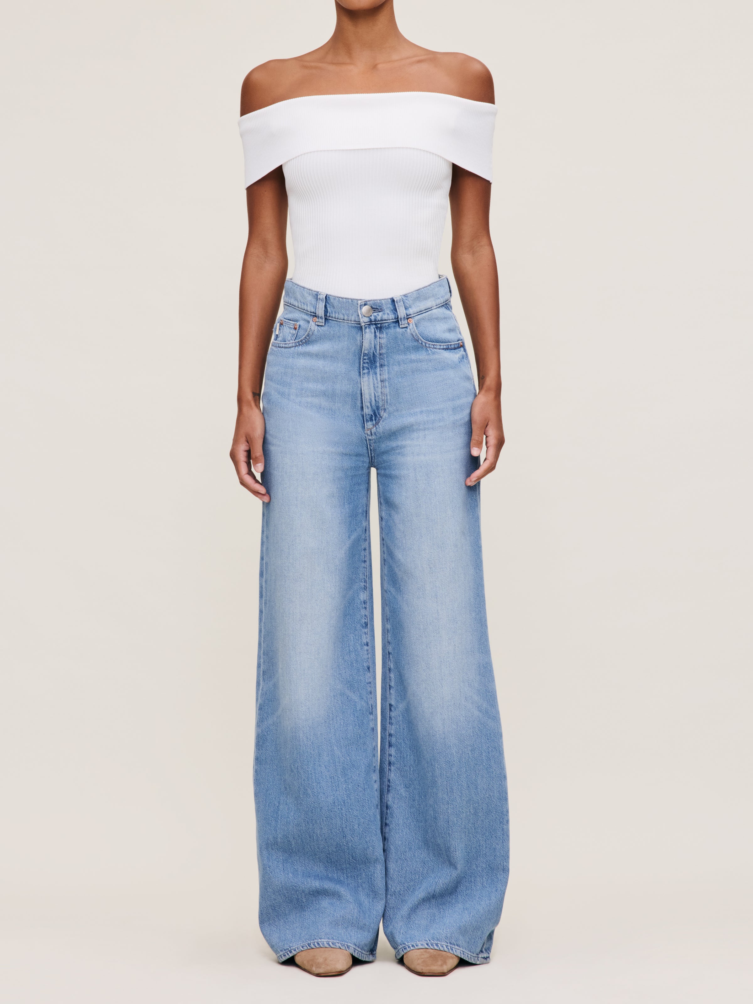 Hepburn Wide Leg High Rise 32" Jeans in River Bank