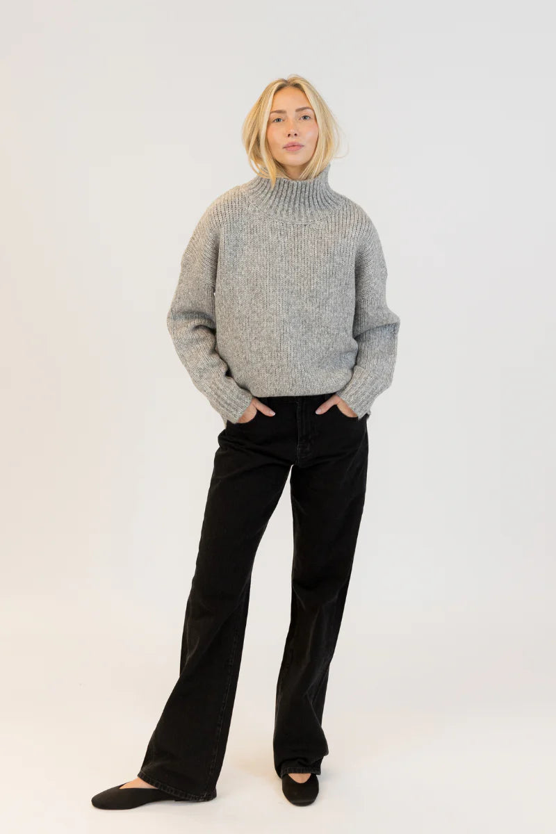 Aggie Sweater in Grey