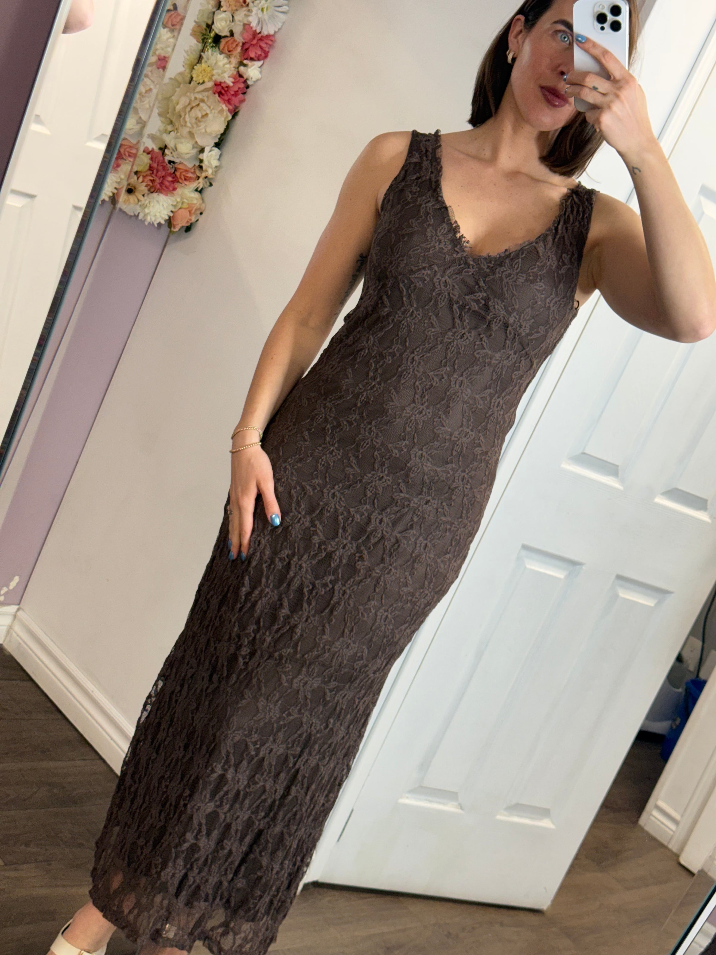 Albina Long Lace Maxi Dress | Chocolate