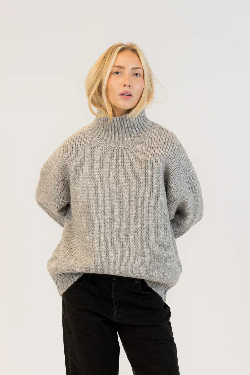 Aggie Sweater in Grey