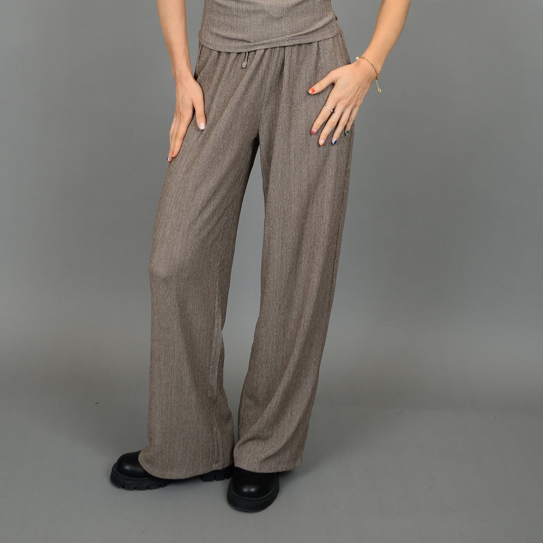 Pauleena Pant in Taupe Twist