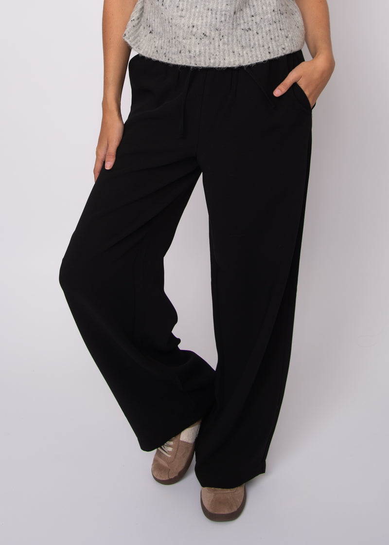 Merry Drawstring Pant in Black