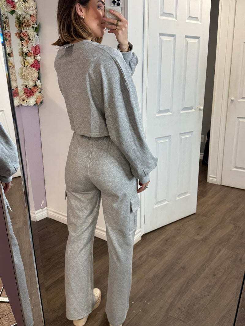 Cropped Sweatshirt Set in Grey