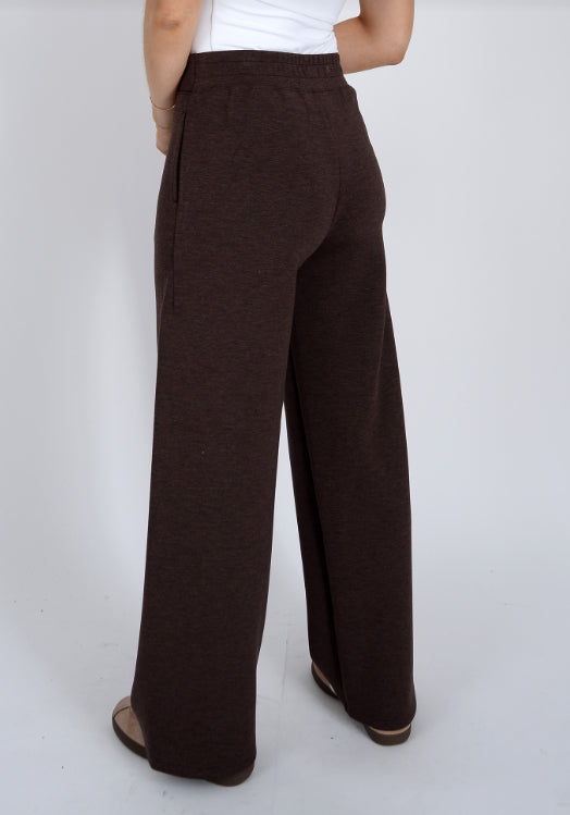 Victoria Luxe Soft Knit Pant in Chocolate