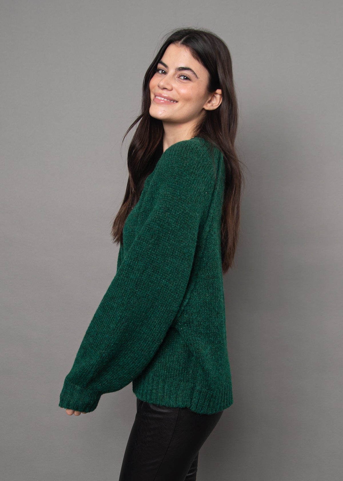 Soundarya Crew Neck in Forest