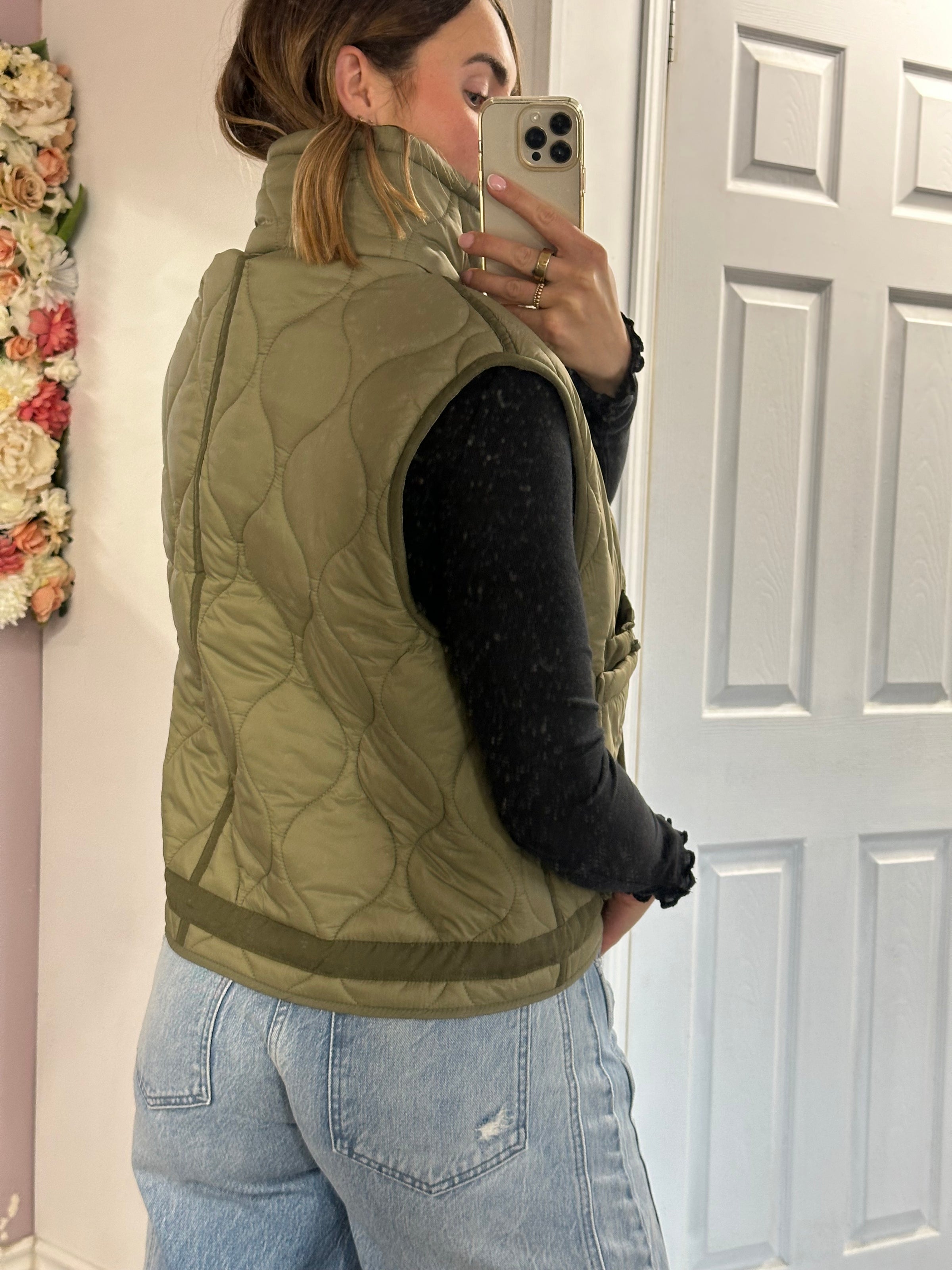 Valky Vest in Olive