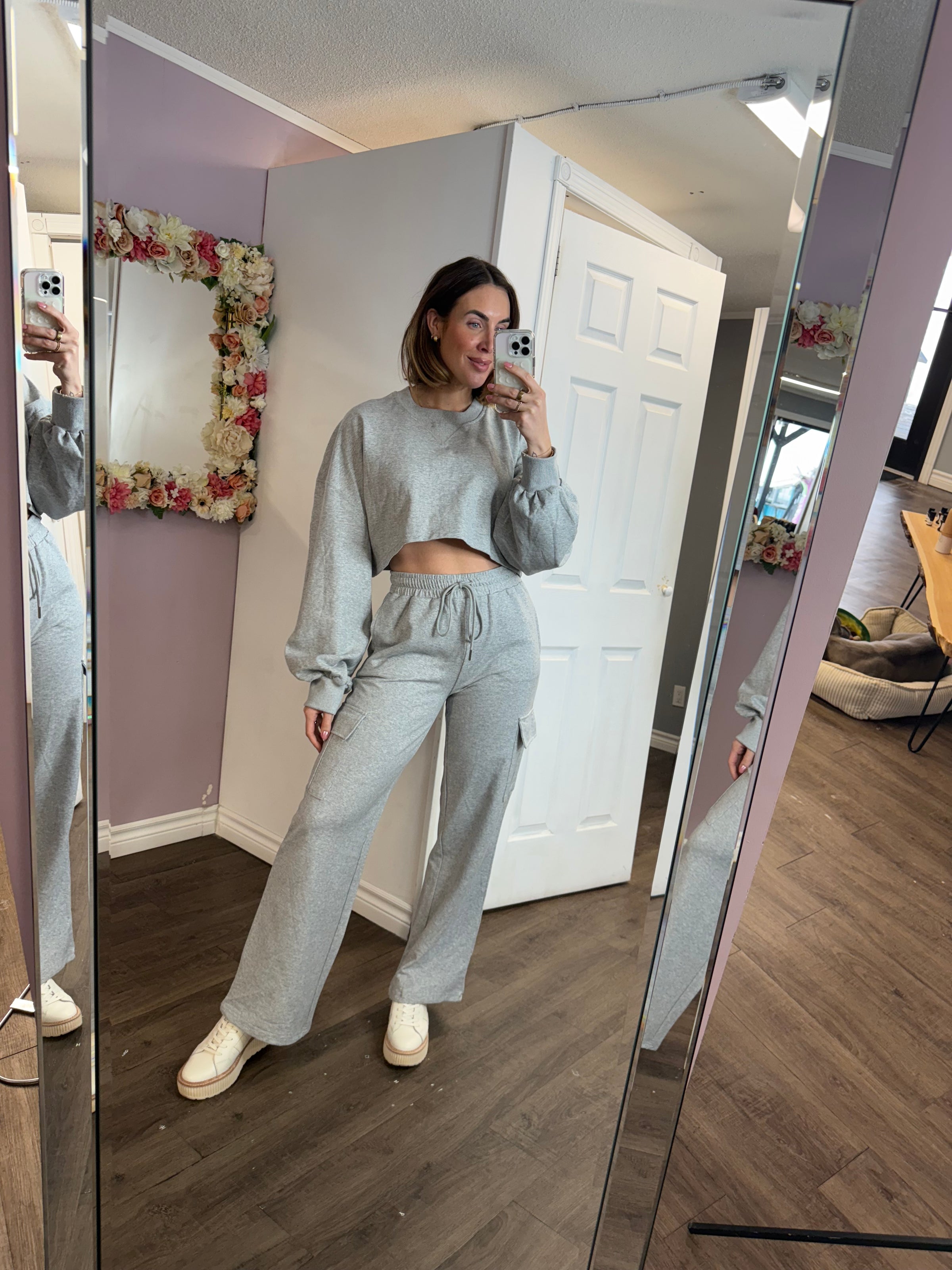 Cropped Sweatshirt Set in Grey