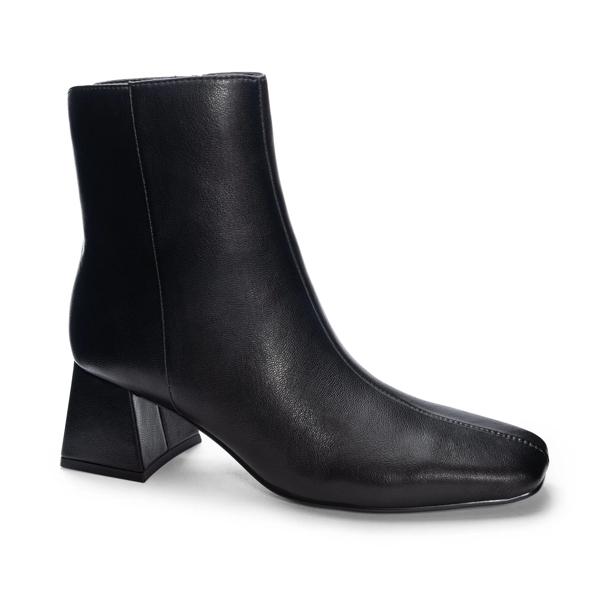 Dreamy Casual Bootie in Black