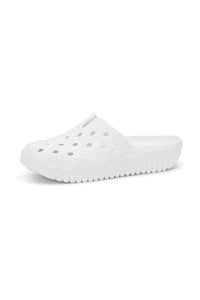 Slip-In Clog in Milk Creme