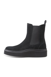 Calira Chelsea Boot in Black