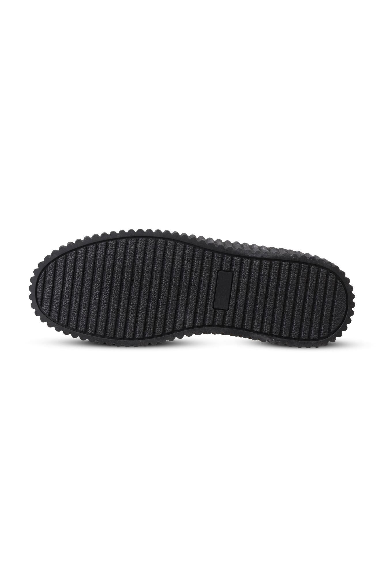 Calira Chelsea Boot in Black