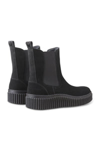 Calira Chelsea Boot in Black