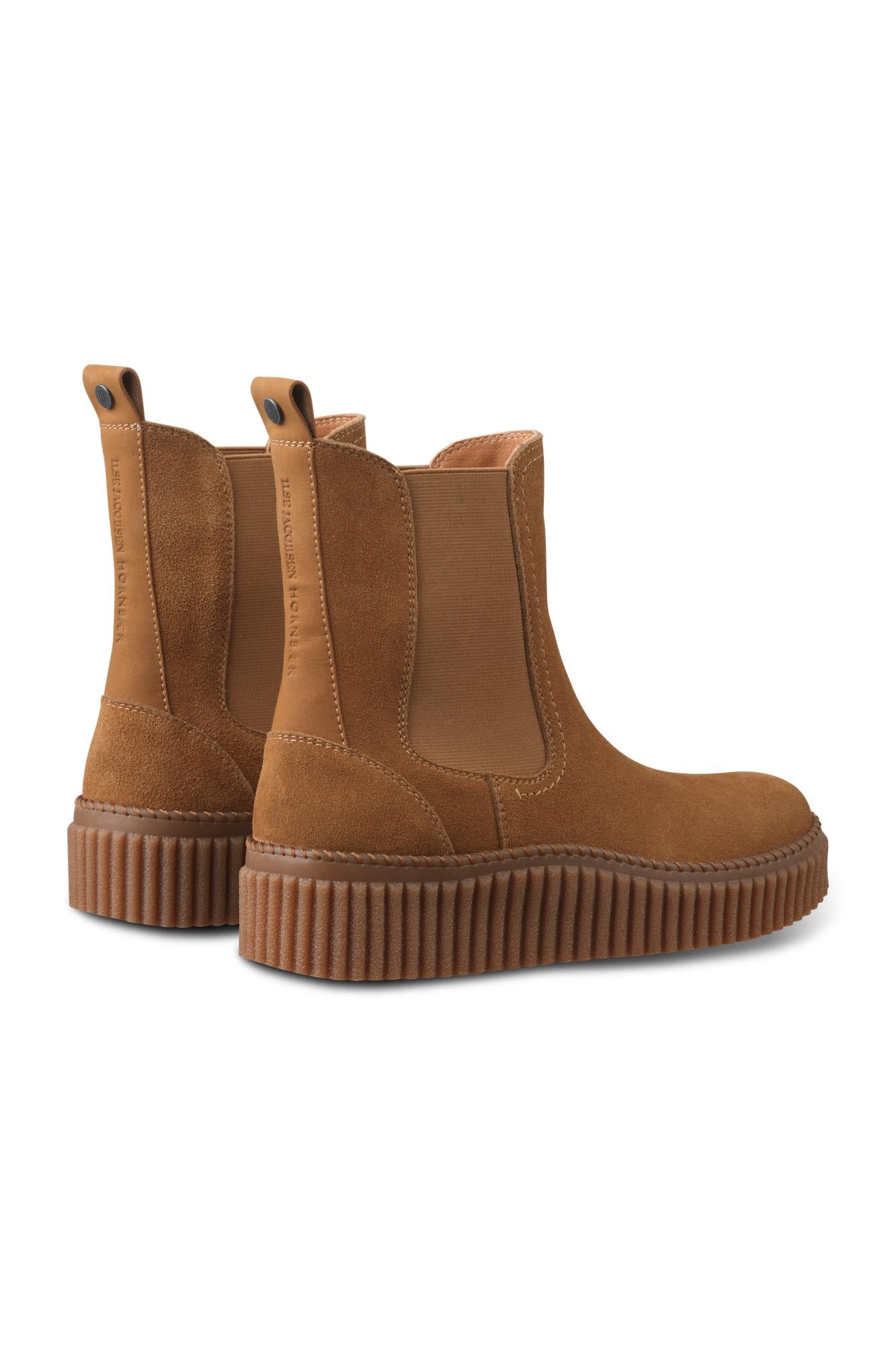Calira Chelsea Boot in Cashew