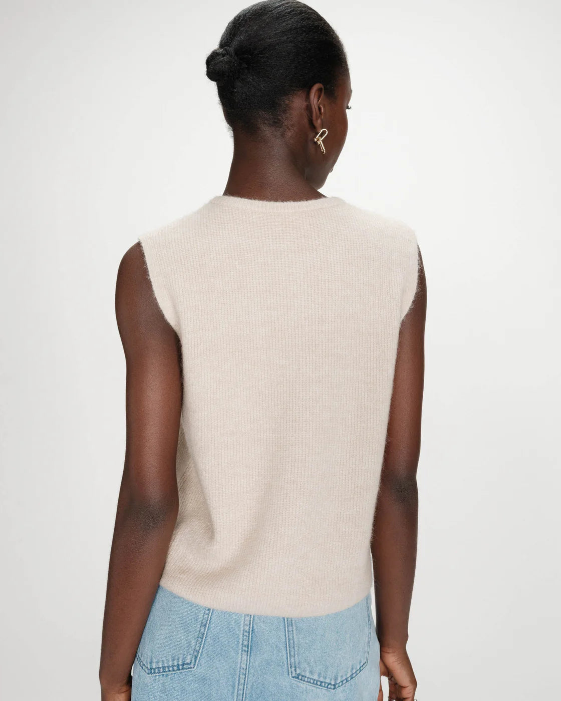 Vollando Sleeveless Cardi