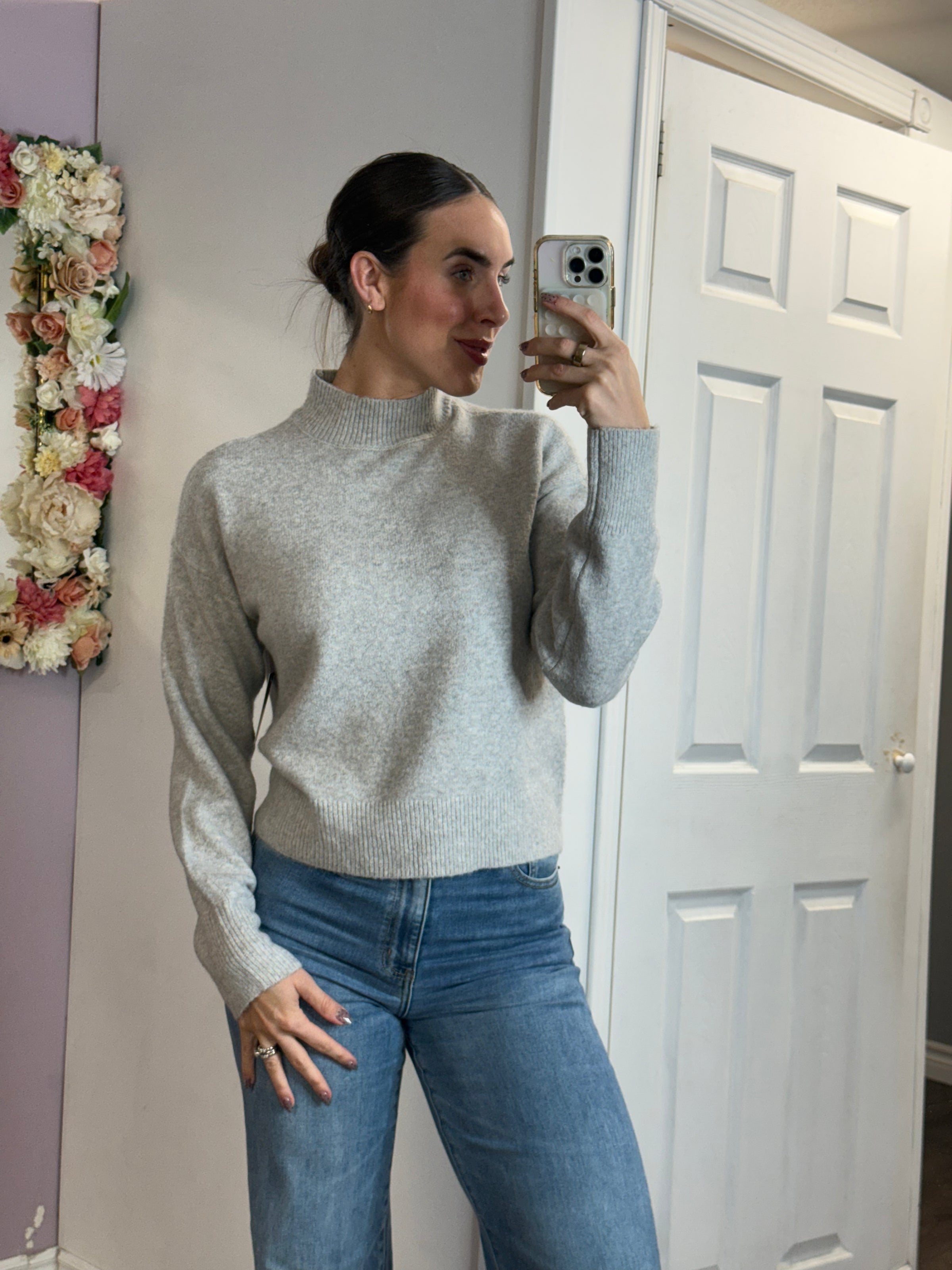 Daffodil Mock Neck Pull-Over | Misty Grey