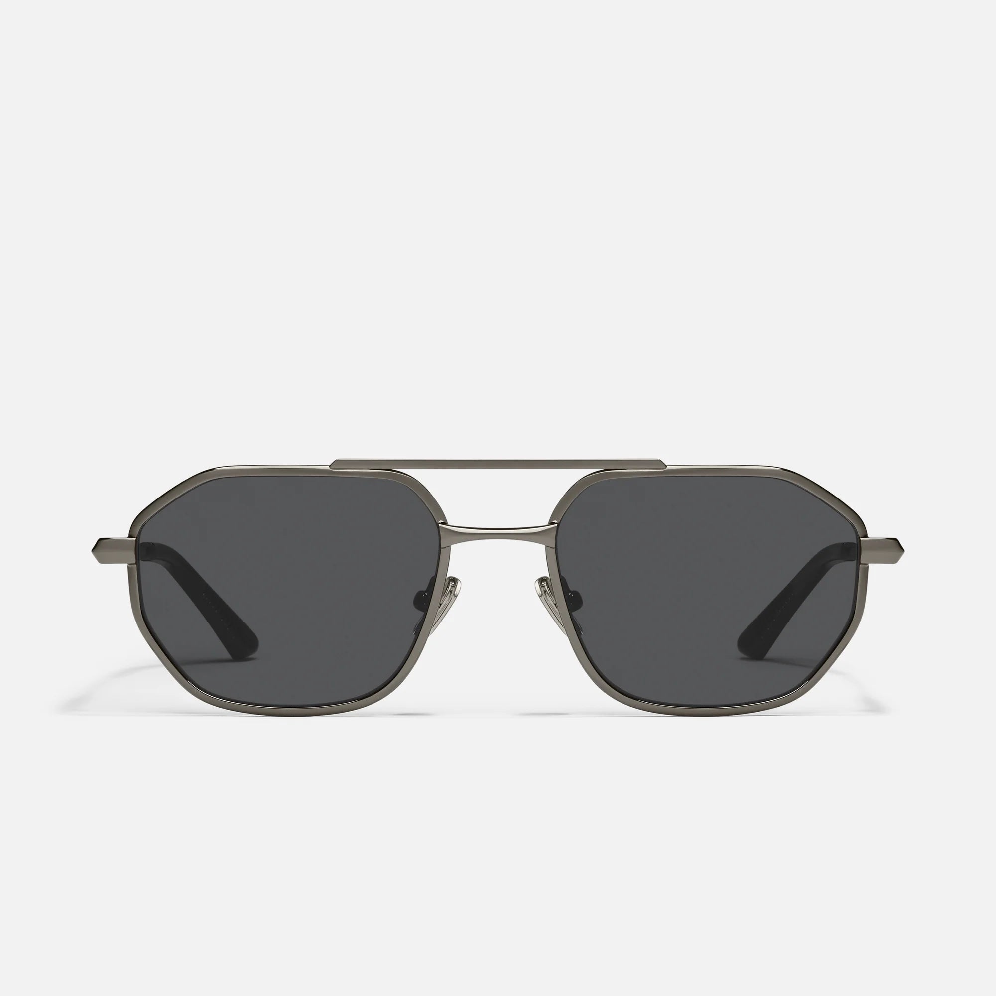 EN ROUTE | Gunmetal Smoke