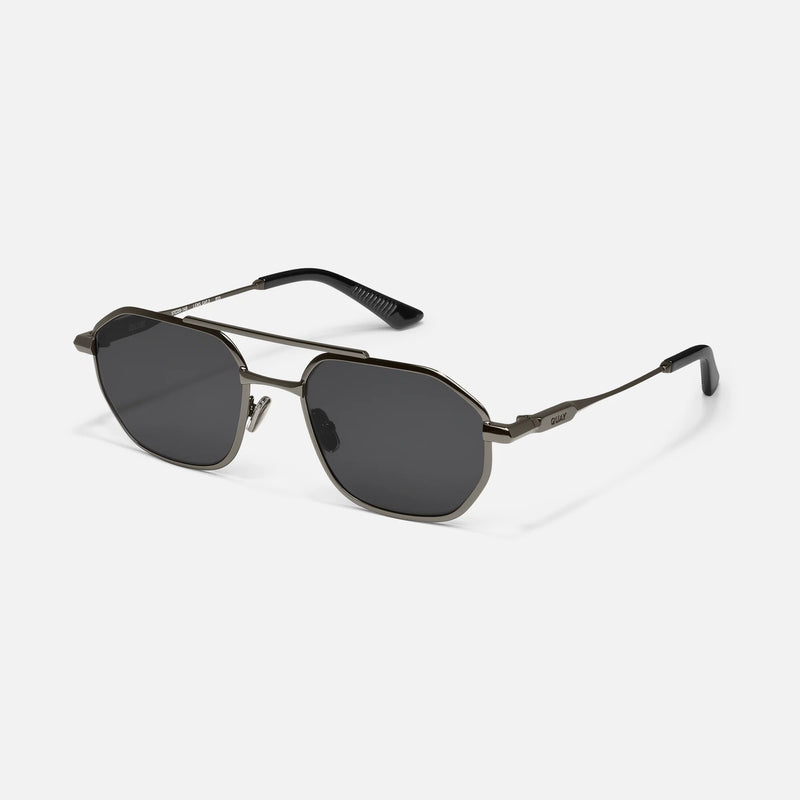 EN ROUTE | Gunmetal Smoke