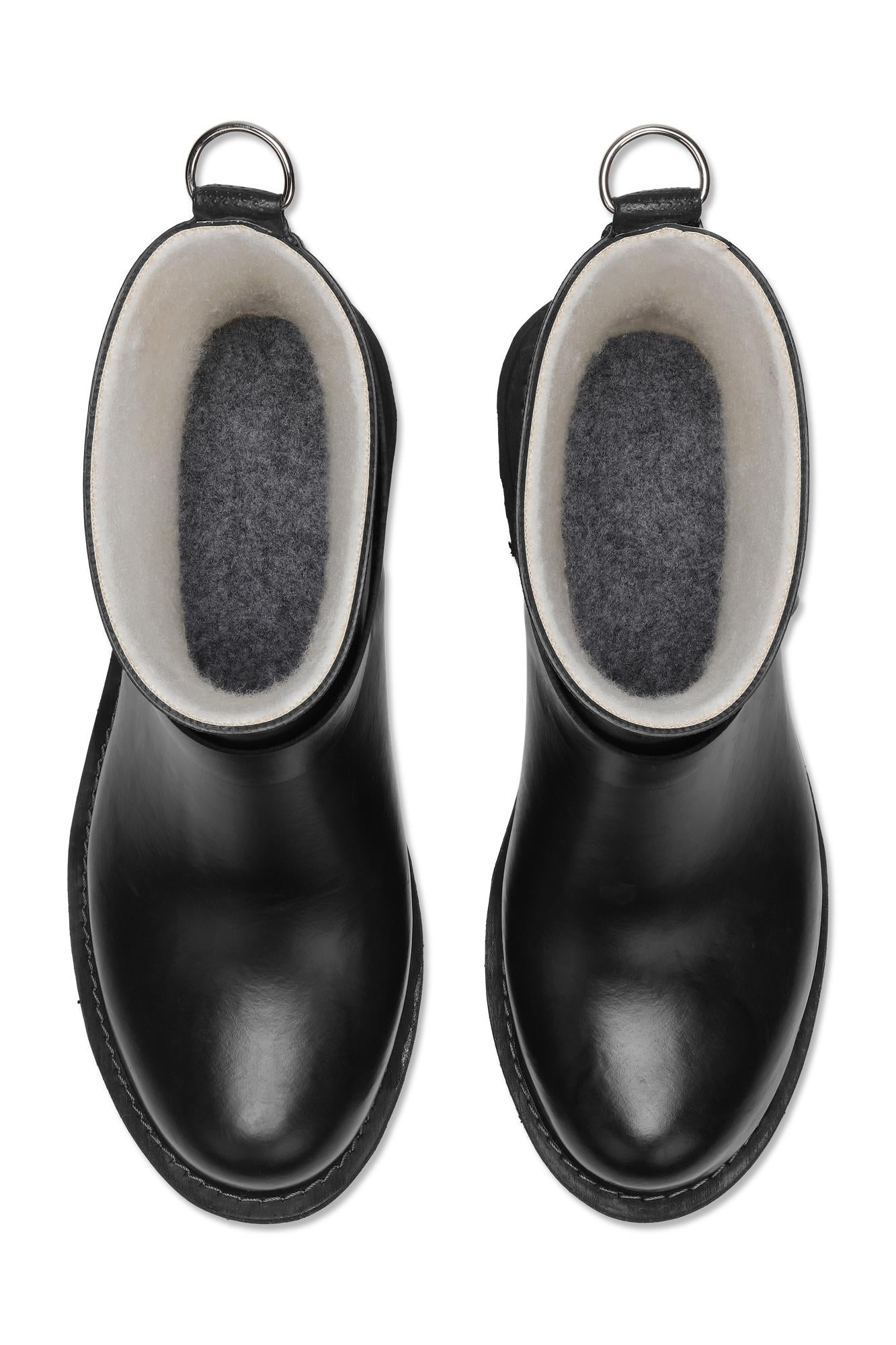 Short Engineer Rubber Boot in Black