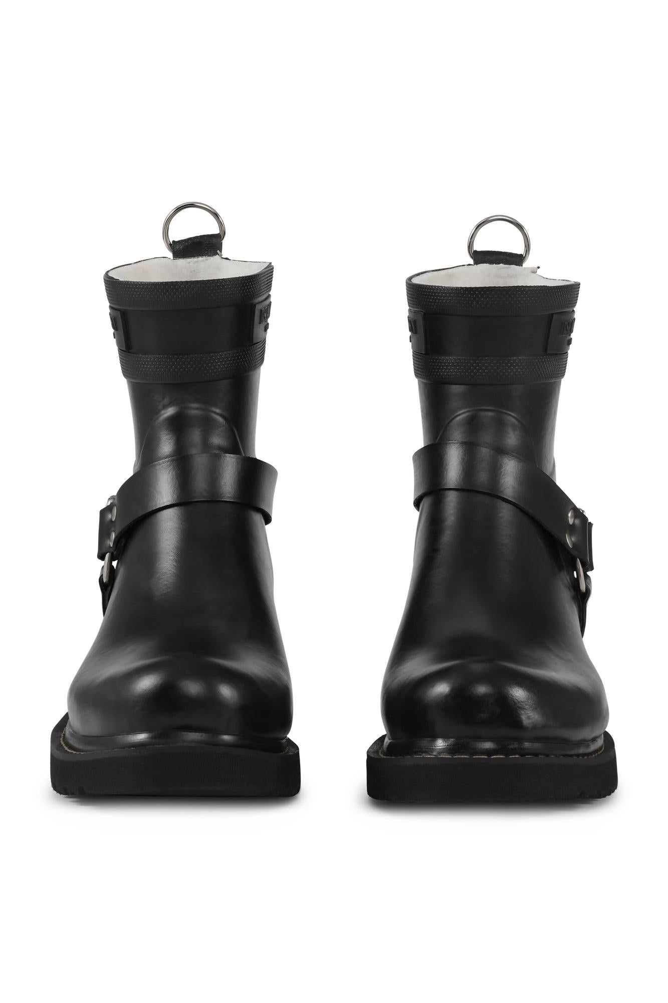 Short Engineer Rubber Boot in Black