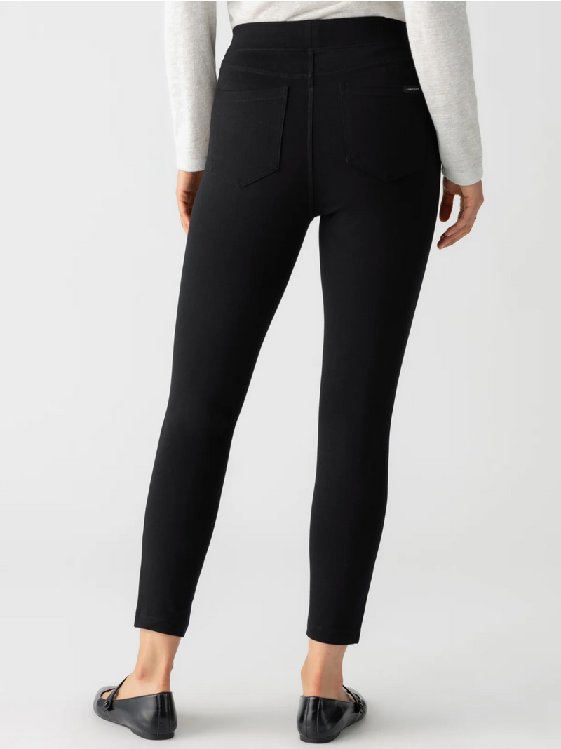 Runaway Semi High-rise Legging