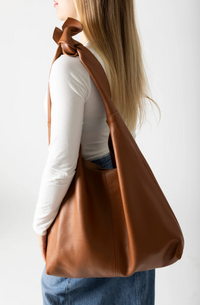 Knot Leather Shoulder Bag | Tan