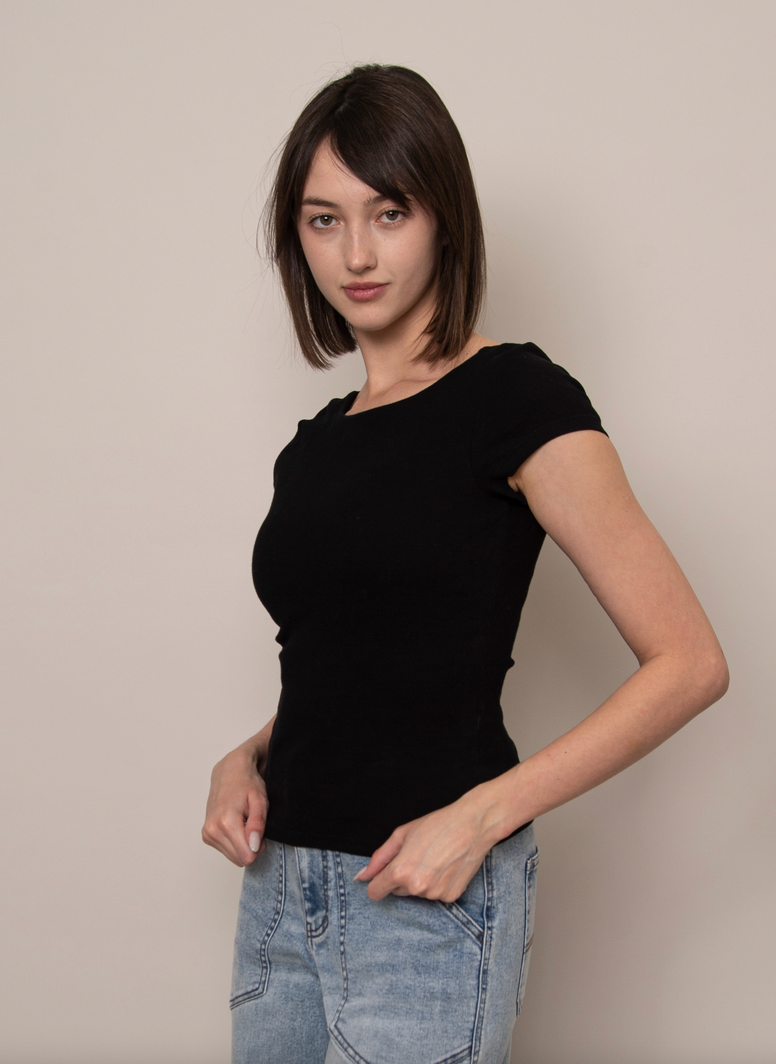 Brid Basic Bra Low Back Tee | Black