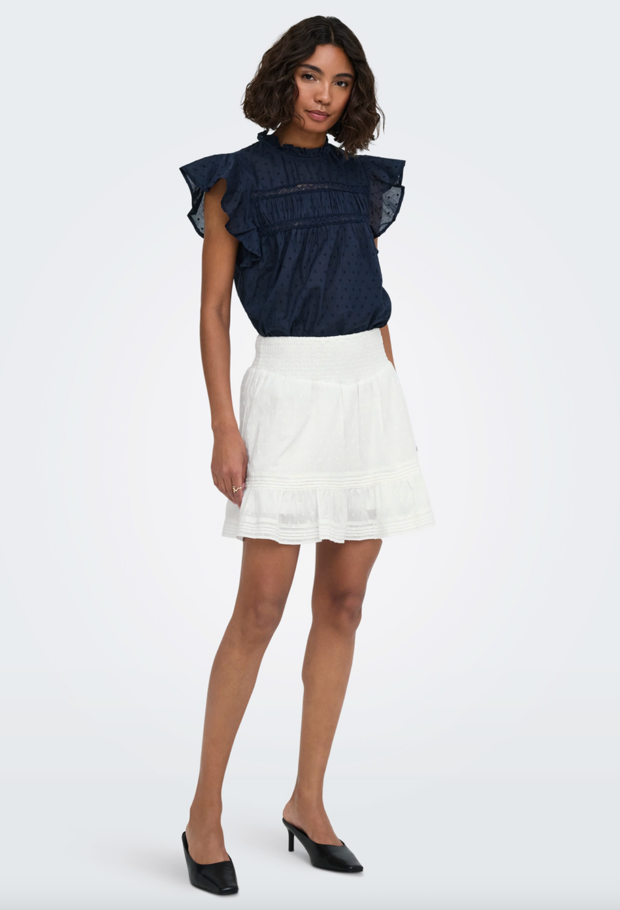 Onlkatti Short Skirt | White