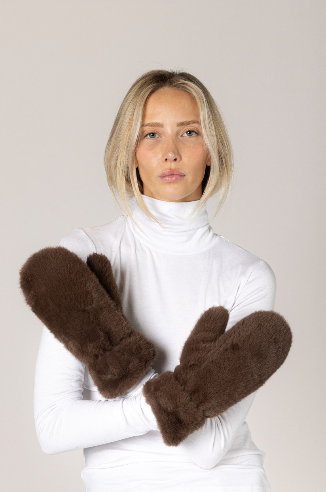 Faux Fur Luxe Mittens
