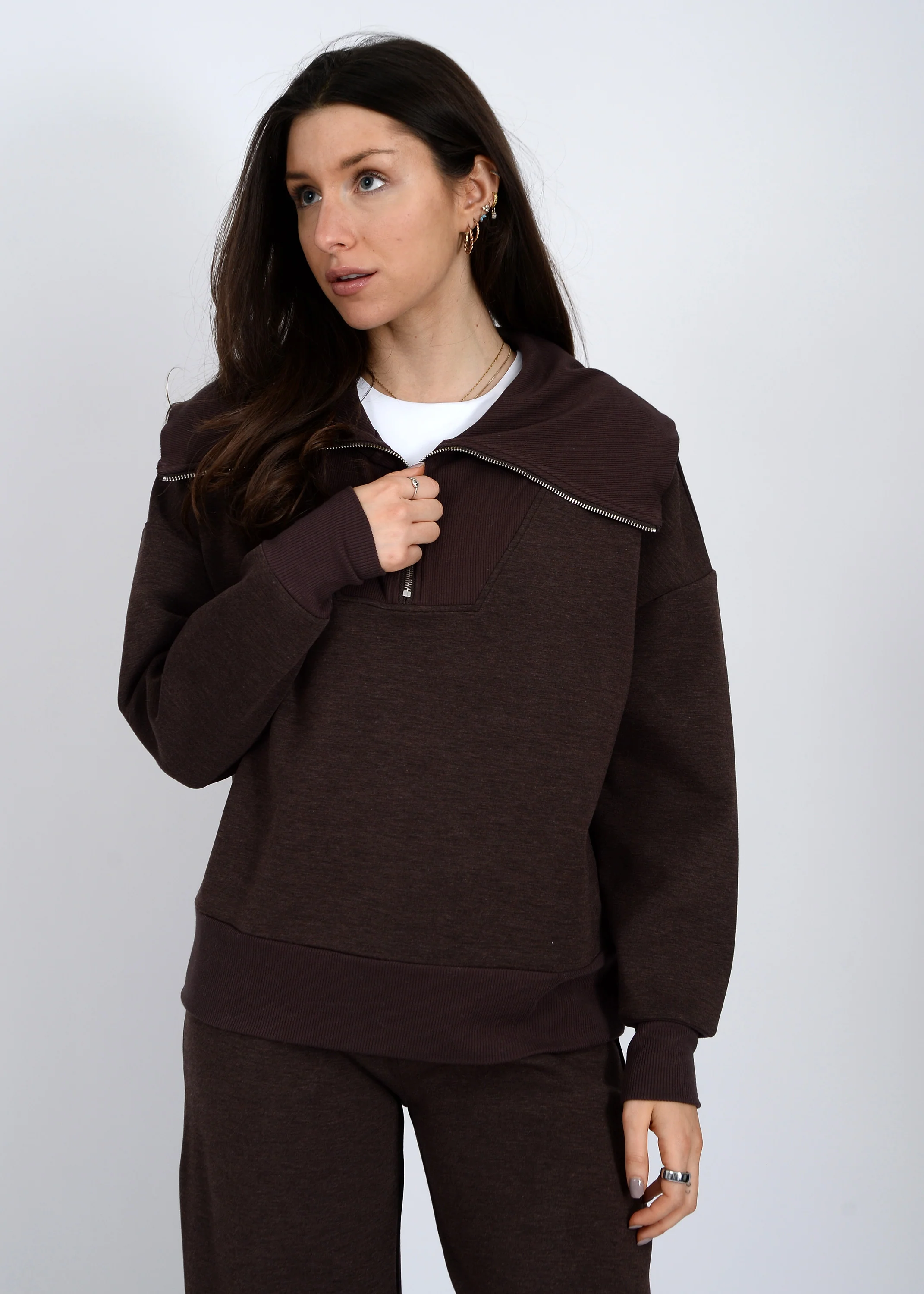 Sean Luxe Pullover in Chocolate