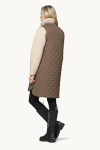 Art 25 Quilted Vest in Mud