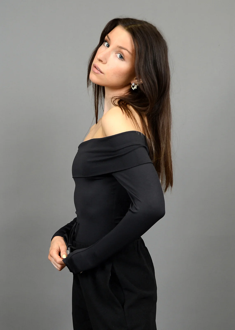 Celest Off the Shoulder In Black