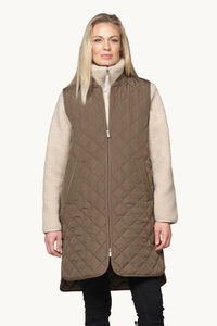 Art 25 Quilted Vest in Mud