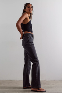 Zena Slim Straight Jeans in Dark Knight