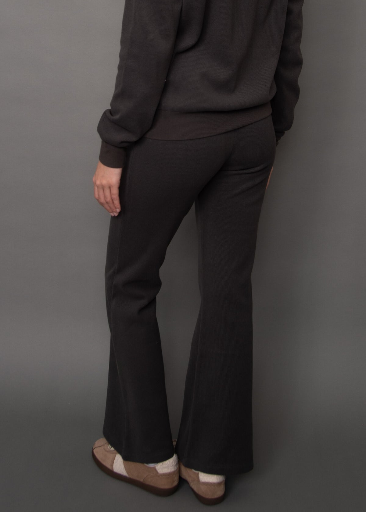 Fenty Cozy Waffle Pull on Flare Pant | Coal