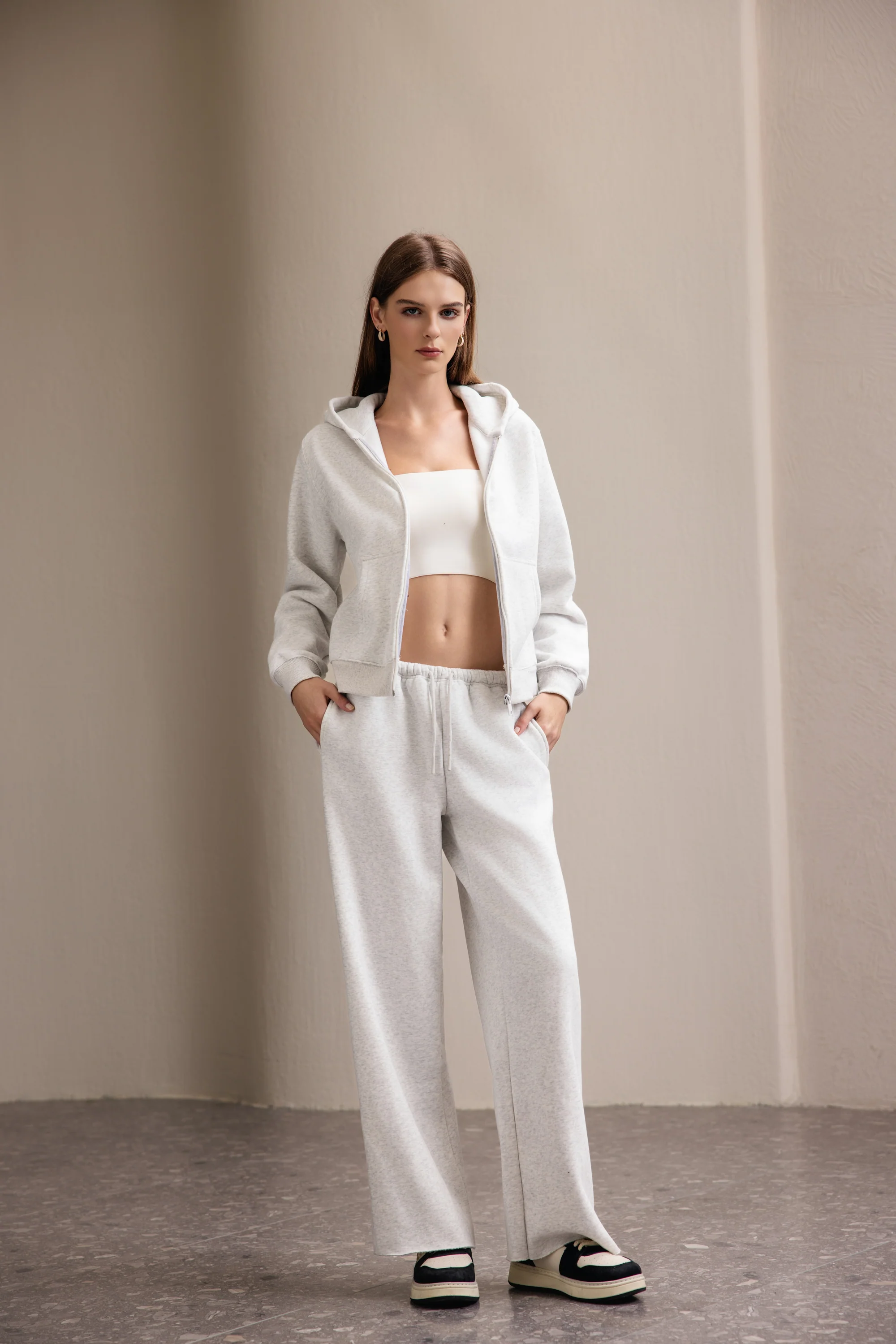 Essential Pant in Heather Grey