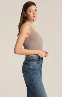 Essy Rib Cropped Tank In Taupe