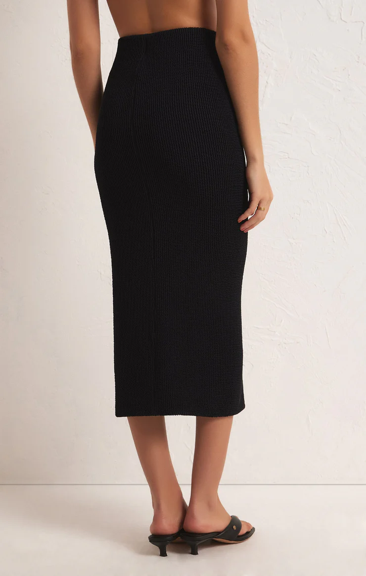 Aveen Crinkle Stretch Midi Skirt In Black