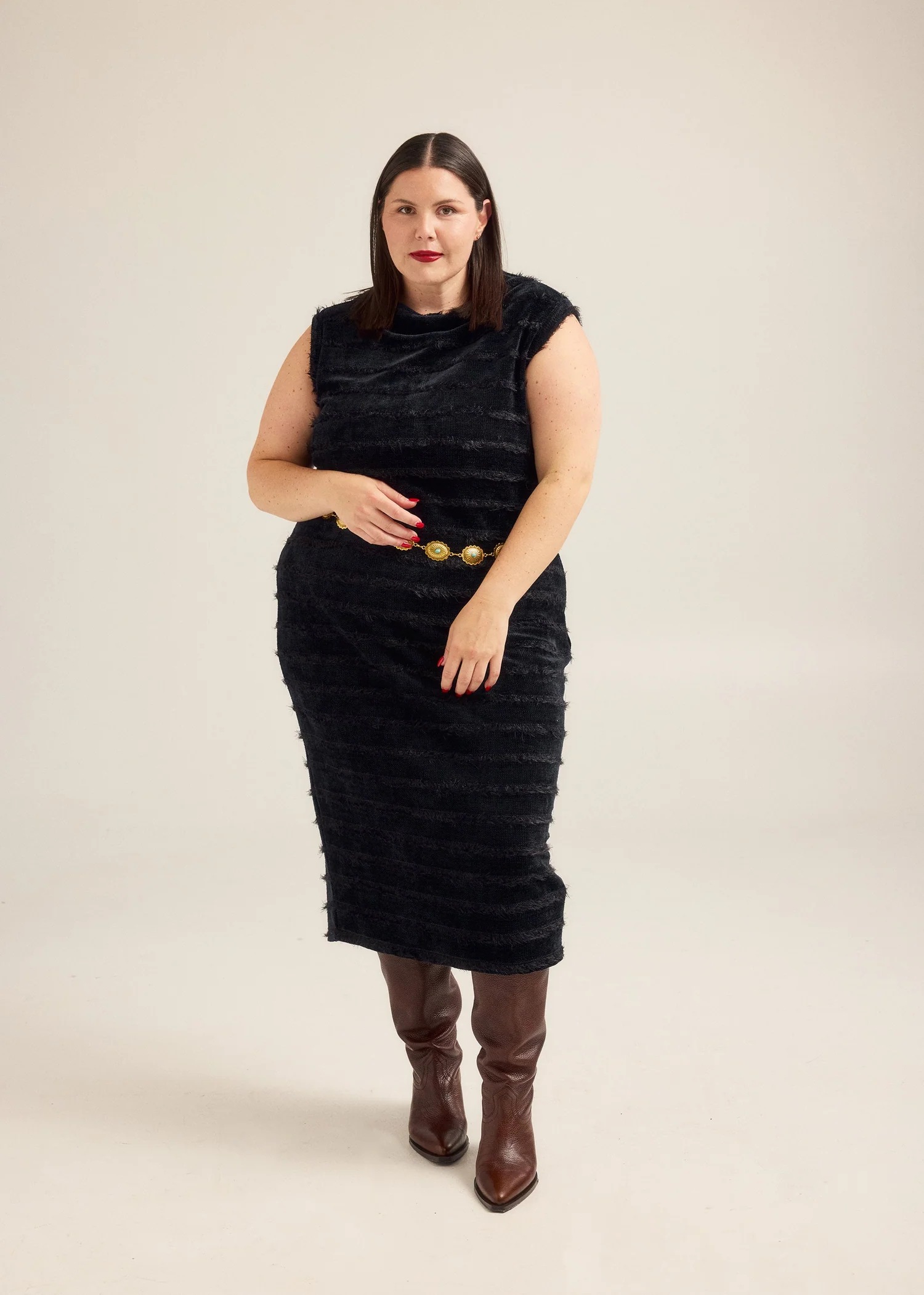 Textured Knit Midi Dress in Black