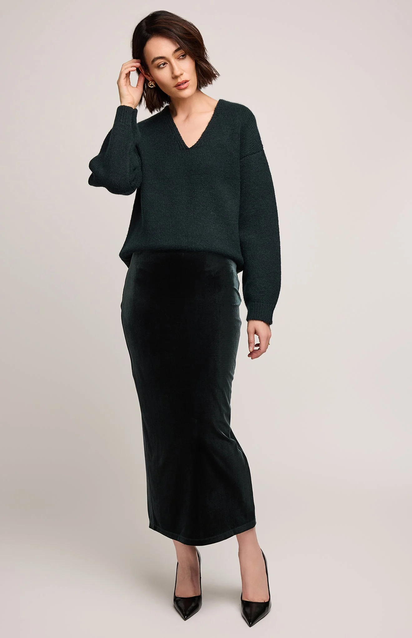 Dahlia Velvet Skirt in Wintergreen