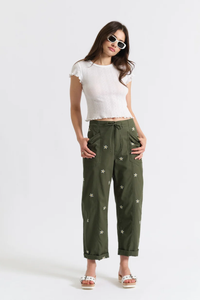 Villa Drawstring Barrel Leg Pant | Bronze Green Daisy