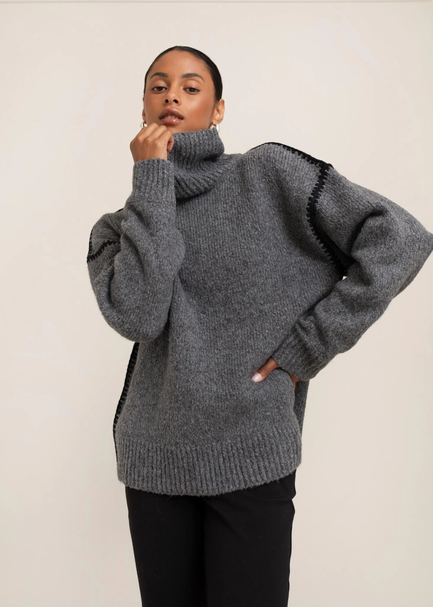 Ari Turtle Neck | Dark Stone