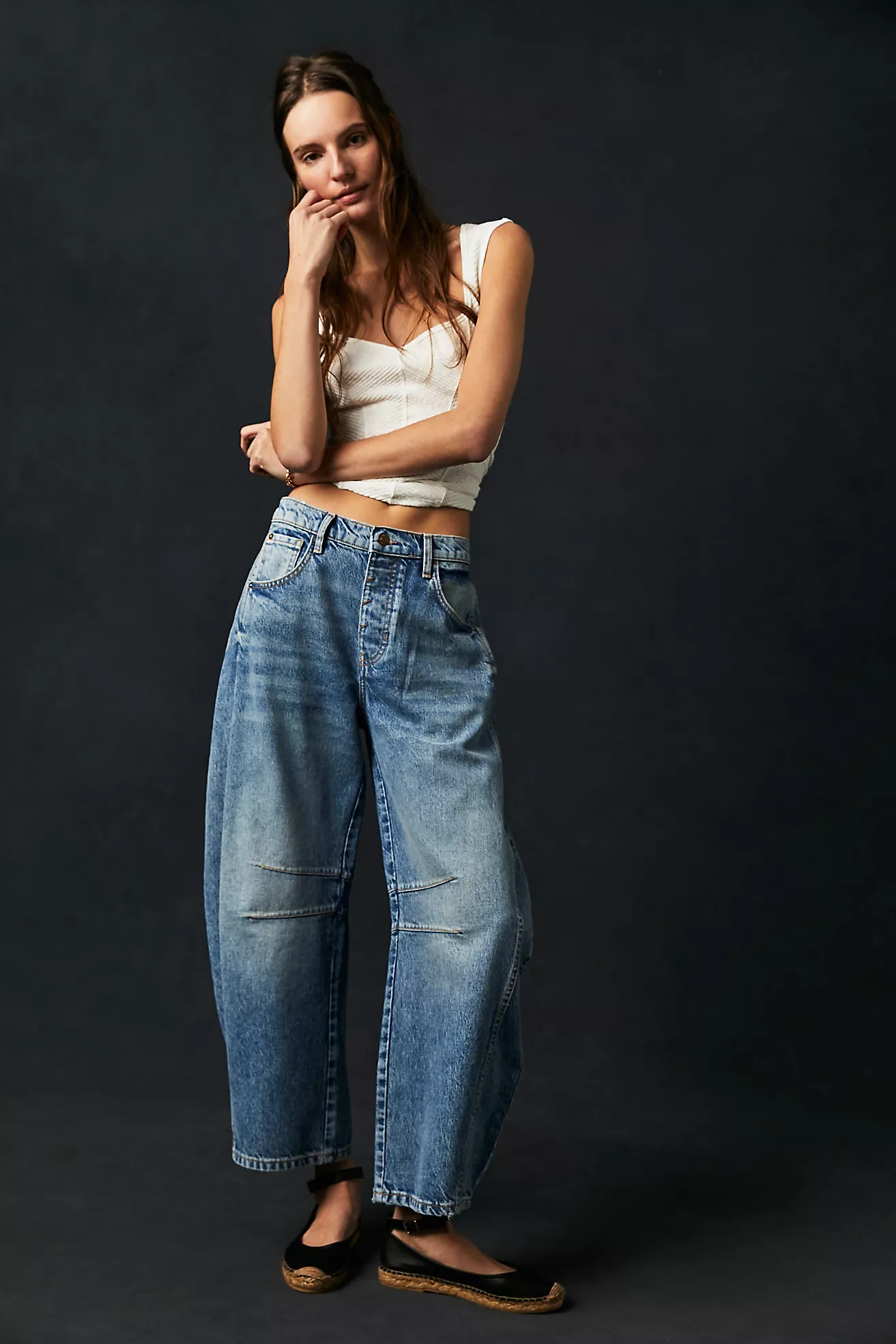 Good Luck Mid-Rise Barrel Jeans In Ultra Light Beam