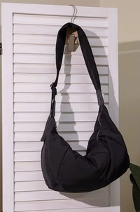 Cana Crescent Crossbody | Black
