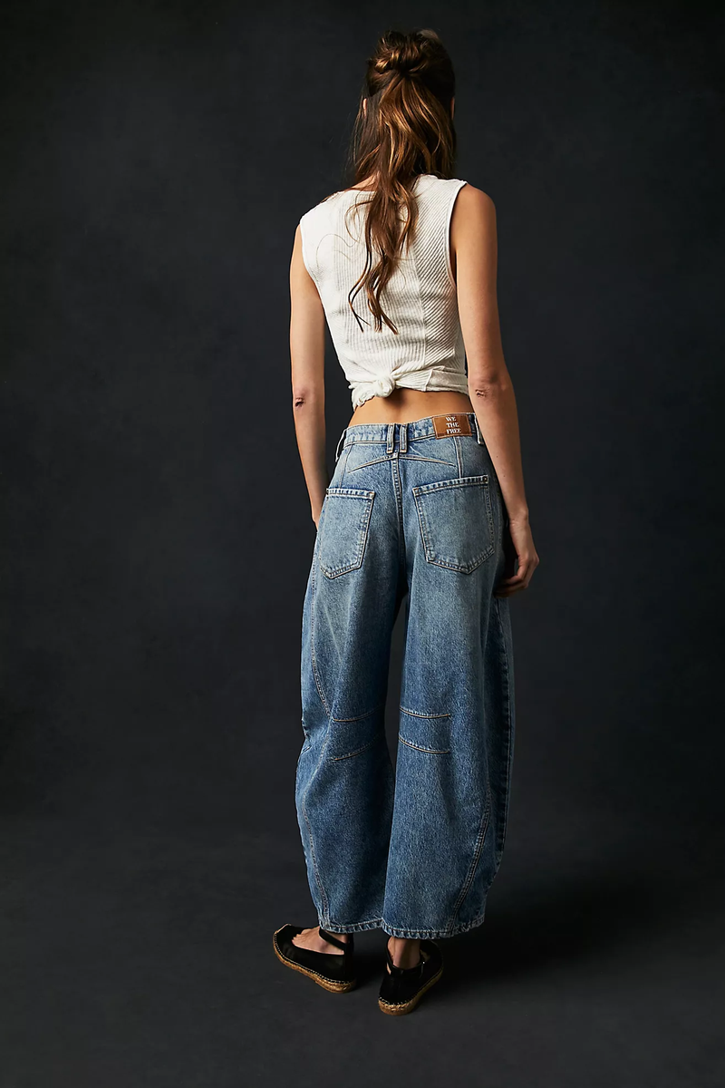 Good Luck Mid-Rise Barrel Jeans In Ultra Light Beam