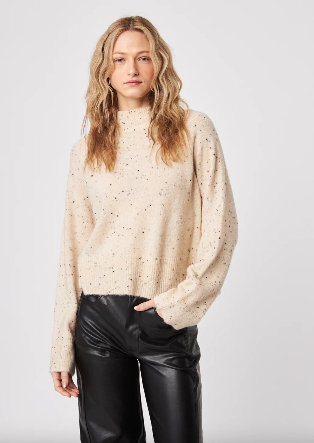 Oliver Sweater | Almond