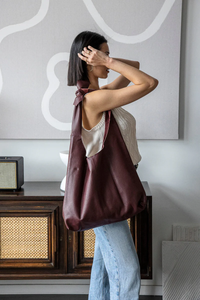 Knot Leather Shoulder Bag in Auggie Maroon