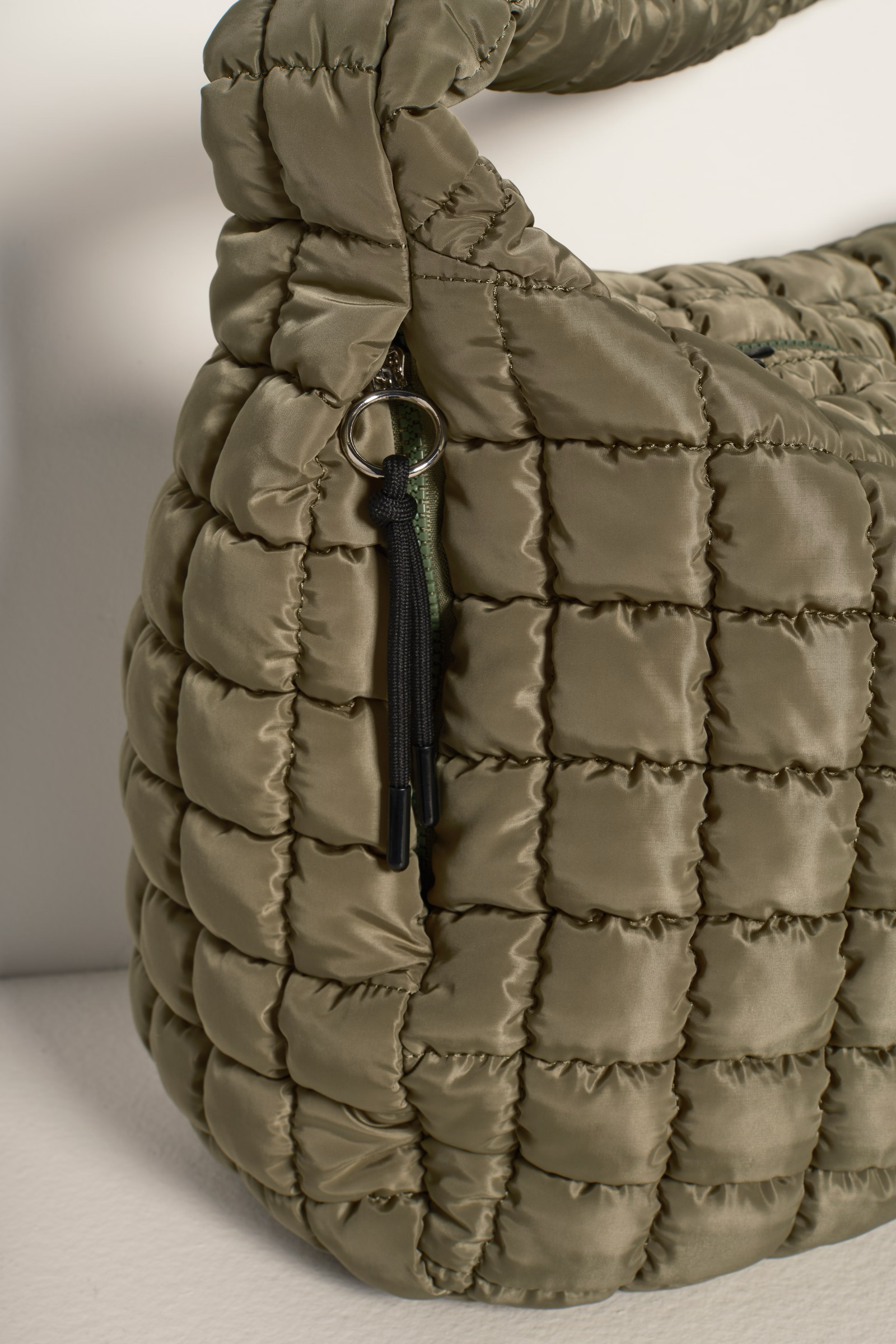 Quilted Carryall Bag in Seagrass