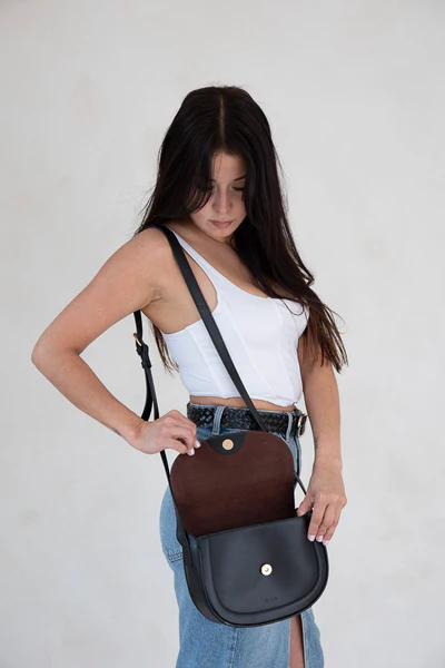 Jones Crossbody in Black